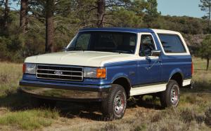 Ford Bronco XLT 1989 года
